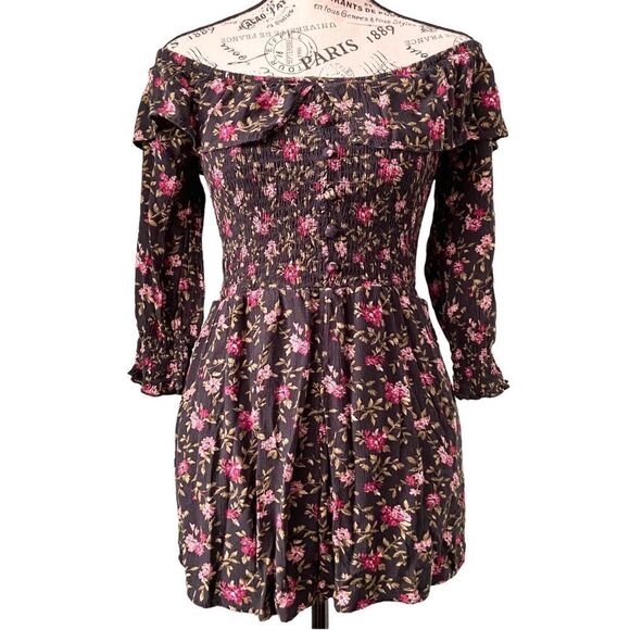 American Eagle Outfitters Floral Boho Romper in Size Small - Picture 1 of 10